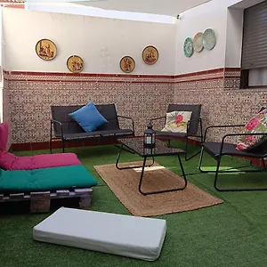 Patio Privado, Parking Gratis Y A Un Paso Del Vial Cordoue